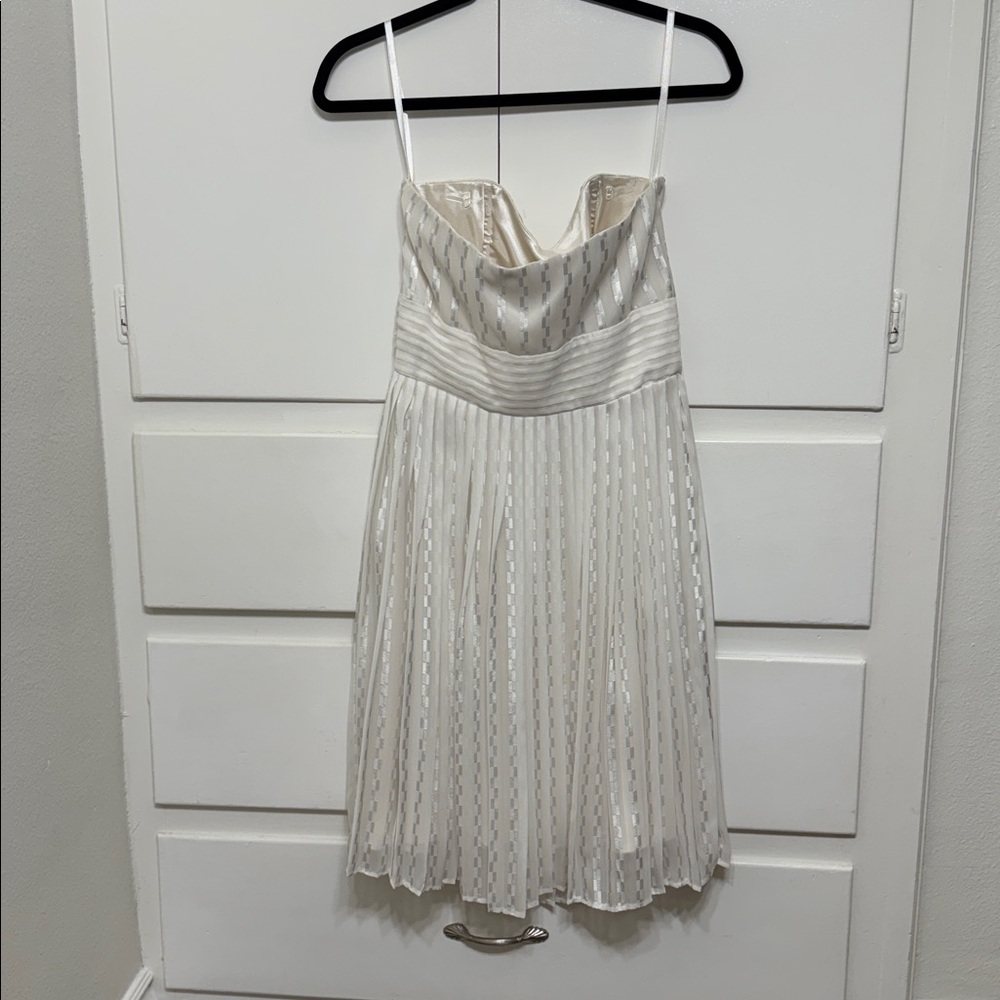 White House Black Market Strapless Cream Dress - Picture 3 of 8
